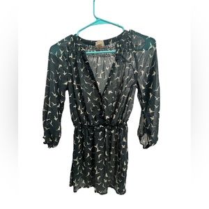 Mossimo Xs sheer bird print tunic top